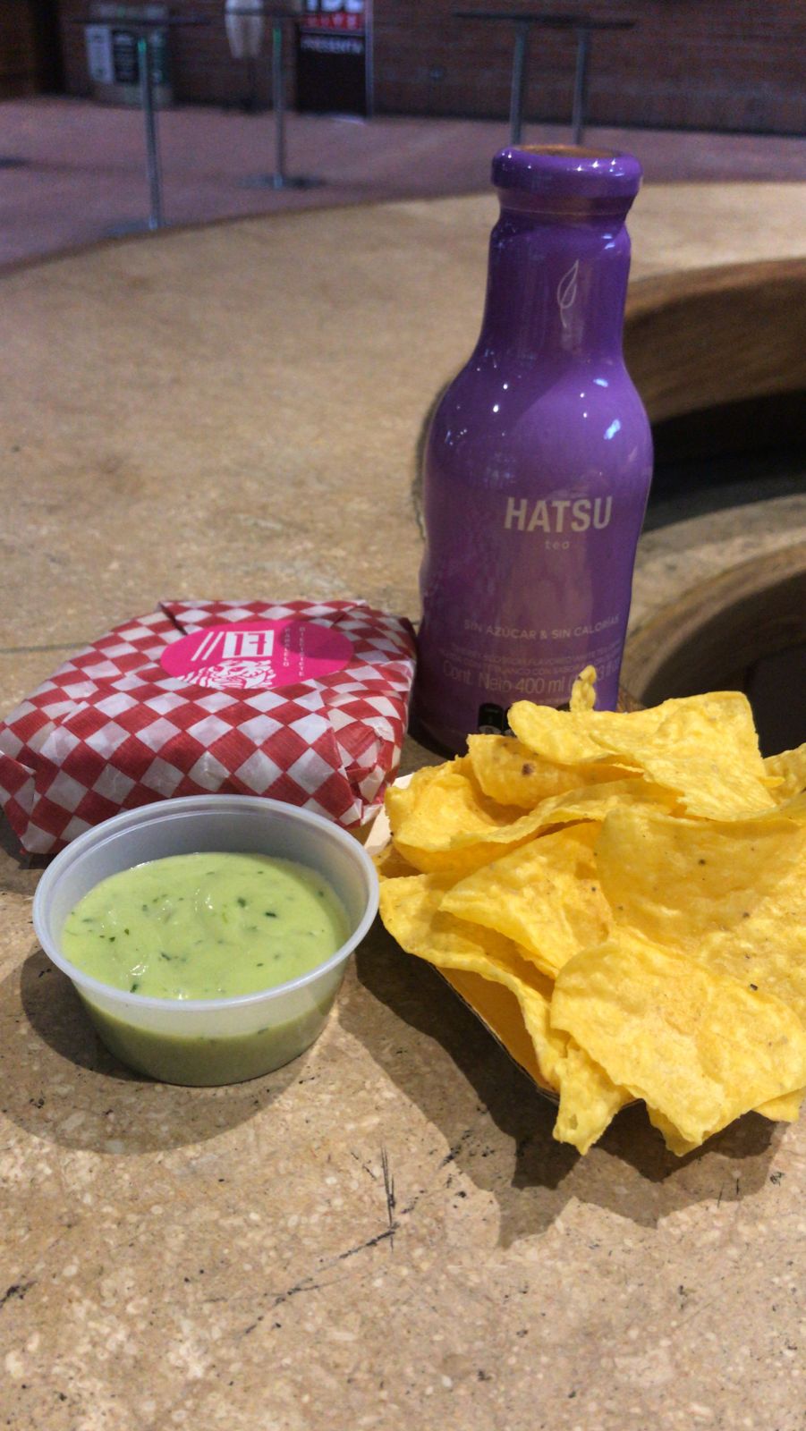 Nachos guacamole